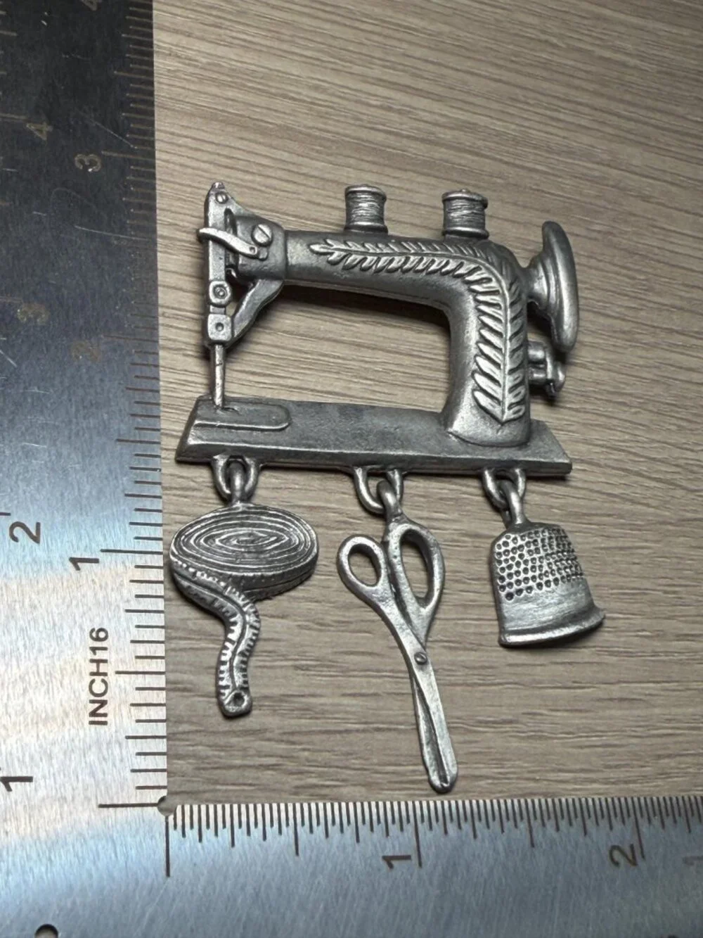 SPOONTIQUES Vintage Sewing Machine Brooch Dangling Charms Pewter USA 3”